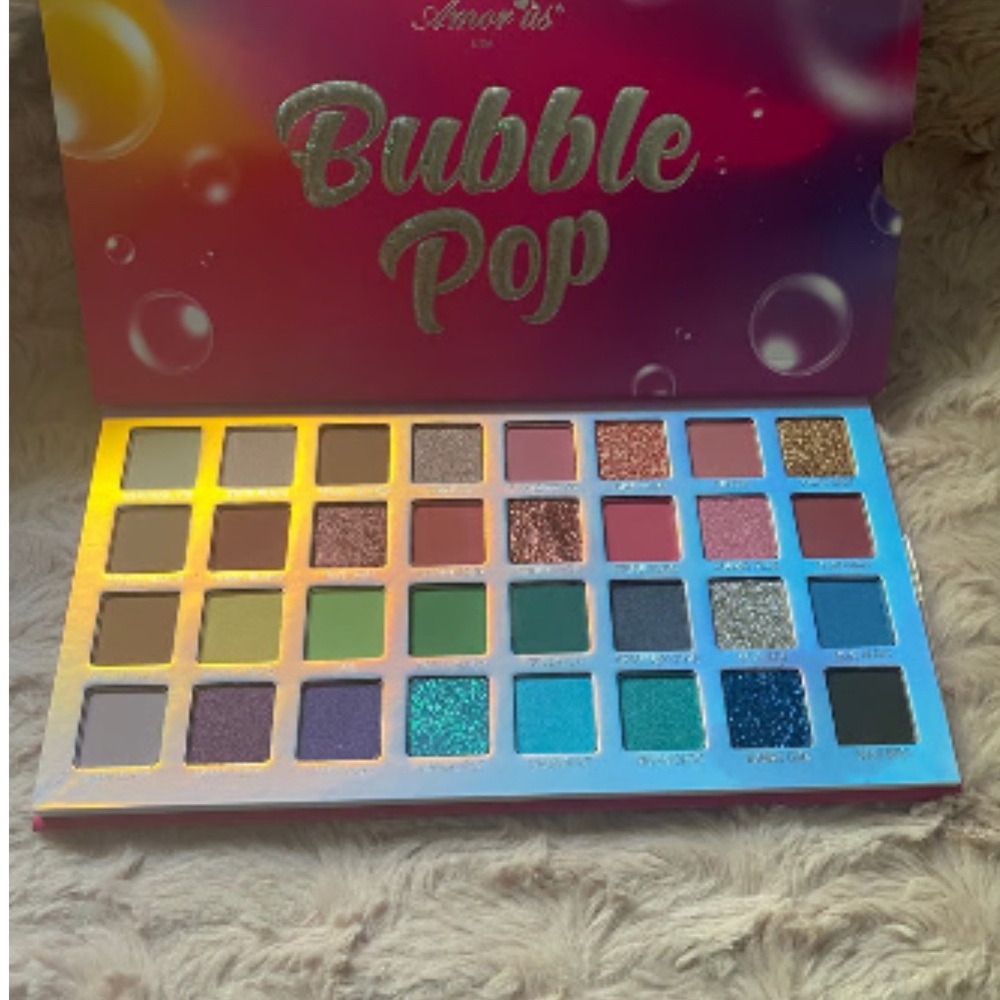 Amor Us Bubble Pop Eyeshadow Palette